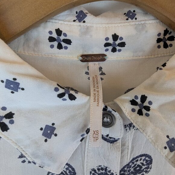 Free People Little Secrets Button Wrap Blouse, Sz XS - Picture 3 of 6